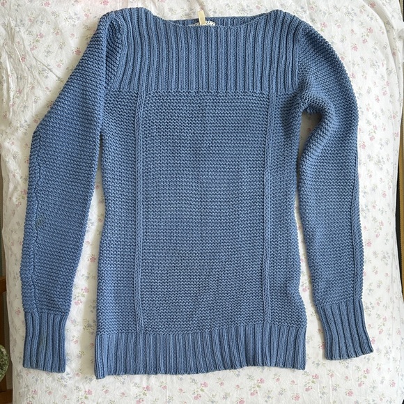 Old Navy Women's Blue Boat Neck Sweater - Picture 1 of 7